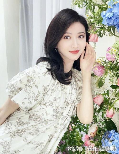 爱豆吃瓜娱乐酱景甜,景甜领衔的娱乐圈十年变迁记”