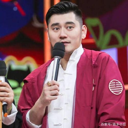 吃瓜娱乐主持人是谁,揭秘吃瓜娱乐主持人背后的故事